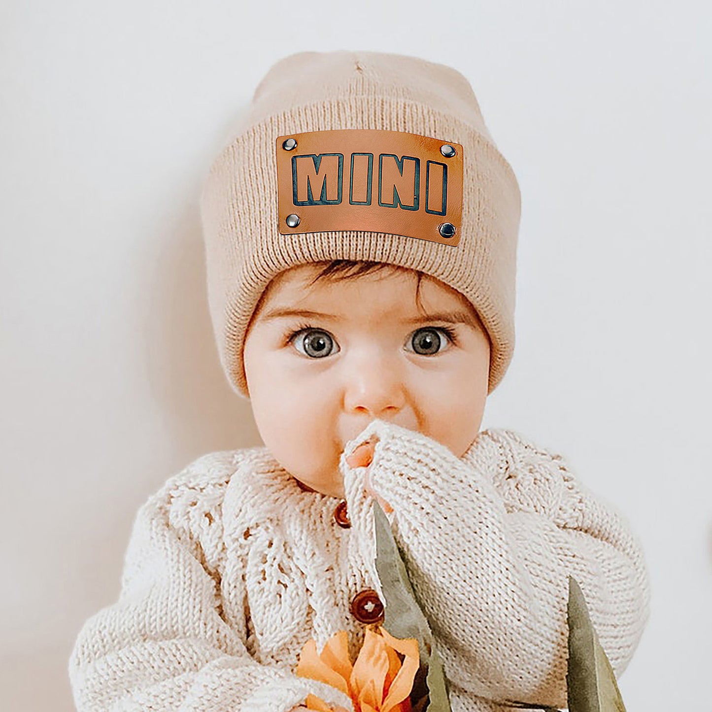 Mini children's knitted cap 2022 new warm cold European and American wool baby head protection crochet cap